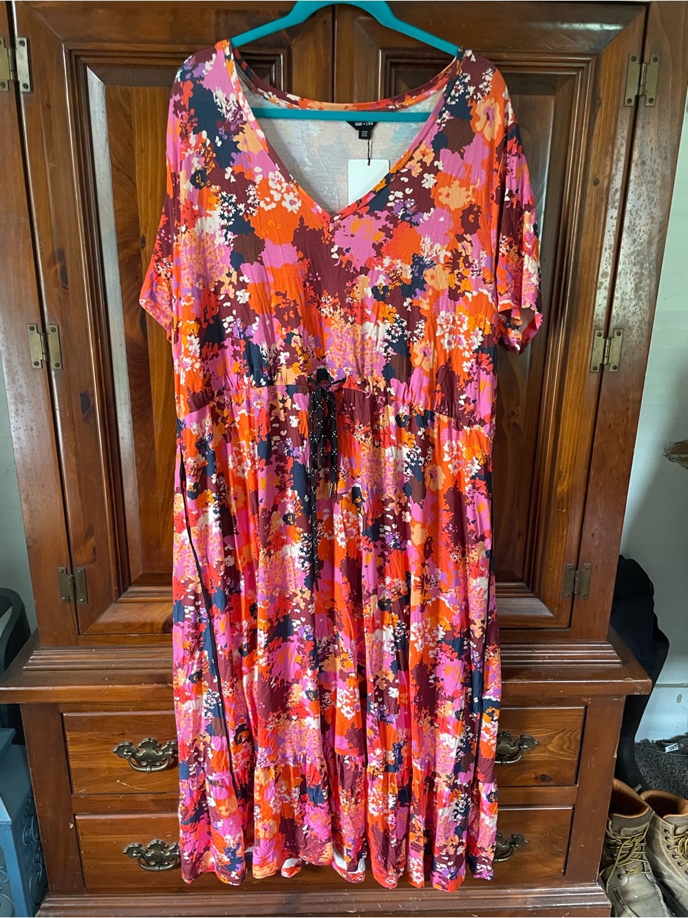 Floral V-Neck Maxi Dress in Pink & Orange